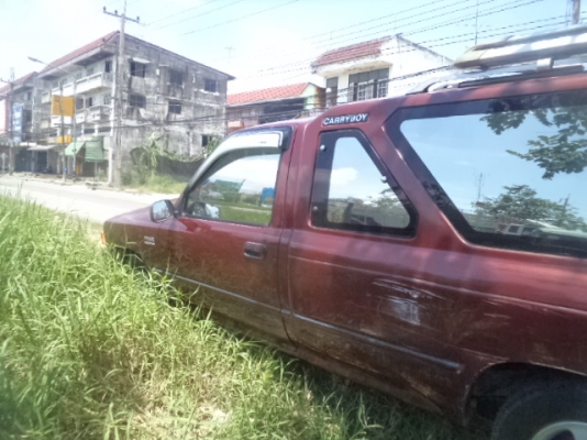 ขาย TOYOTA VAN mighty x เครื่อง 2500 power ราคา 135000 แอร์เย็น มีทะเบียนพร้อมโอน