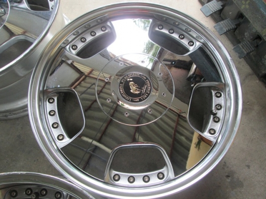 Big B ล้อซิ่ง ขายล้อม้าทอง Big B ล้อซิ่ง ขายล้อม้าทอง