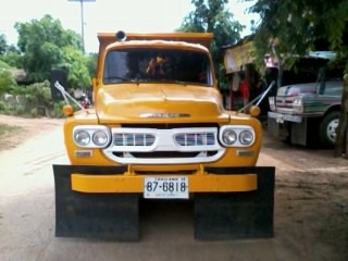 ขายด่วนหกล้อดั้มหัวยาว ISUZU เครื่อง EH700 เบรคจิ๊ฟฟี่ แตรลม คัสซีใหญ่สภาพรถหลวง เฟืองท้ายฟูโซ่ ทะเบียนพร้อมโอน ราคาต่อรองได้