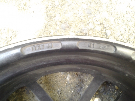 ขอบ17 4วง  ราคานี้เลย