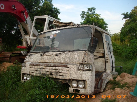 ขายหัวเก๋งNISSAN UD เพิ่งถอดจากรถโม่ปูน ตามสภาพ ไม่ผุ ราคาเบา ประตูครบ