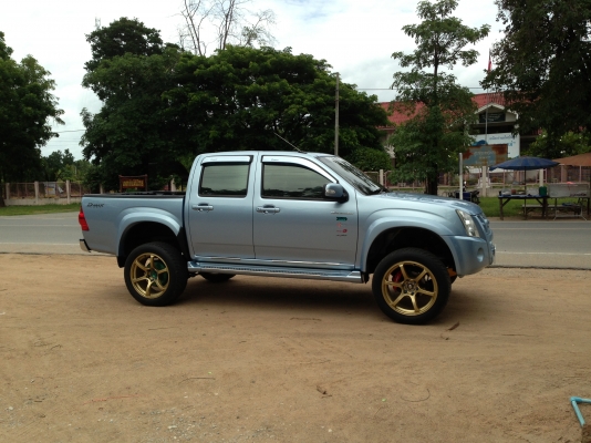 ขายรถกระบะ ISUZU D-MAX HILANDER 2.5  4 ประตู สีฟ้า ปี 2007