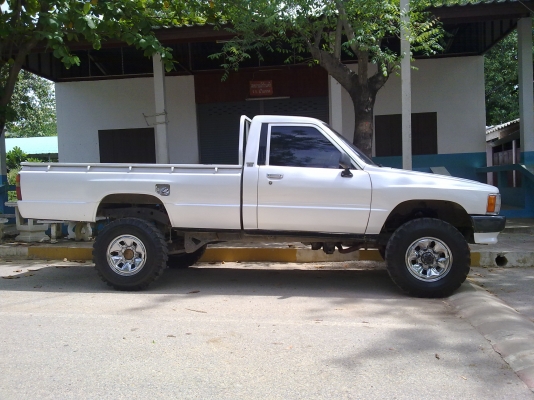 รถบ้านtoyota hero surf 4x4 รถบ้านtoyota hero surf 4x4