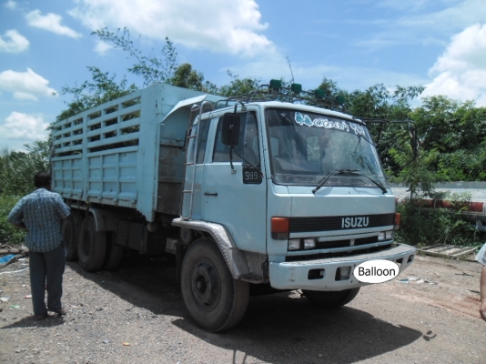 อีซูซุ ร๊อกกี้ 175 วางเครี่อง195