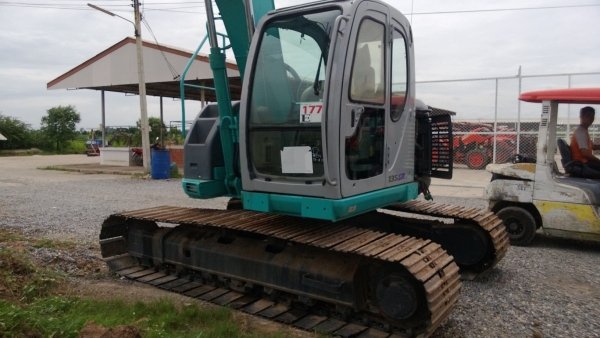 ลดราคาแล้วค่ะ สำหรับรถขุด Kobelco SK-135SR