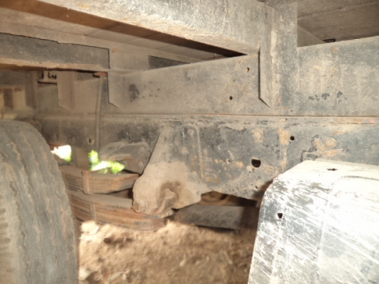 ขายรถ6ล้ออีซูซุNPR เครื่อง4BE1 พวงมาลัยเพาเวอร์ เอกสารพร้อมโอน