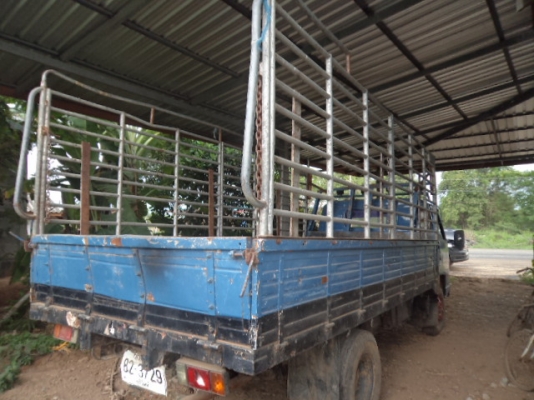 ขายรถ6ล้ออีซูซุNPR เครื่อง4BE1 พวงมาลัยเพาเวอร์ เอกสารพร้อมโอน