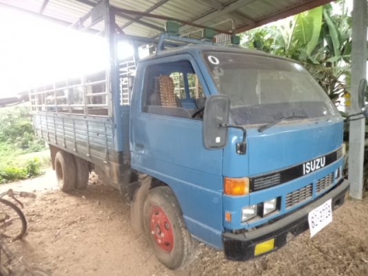 ขายรถ6ล้ออีซูซุNPR เครื่อง4BE1 พวงมาลัยเพาเวอร์ เอกสารพร้อมโอน