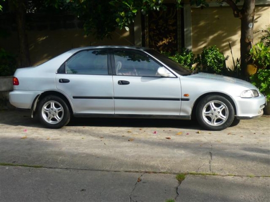 civic เตารียด รถช่าง รถดี ไม่ต้องซ่อมใช้ได้เลยครับ ทางไกลกิโลละบาทเอง civic เตารียด รถช่าง รถดี ไม่ต้องซ่อมใช้ได้เลยครับ ทางไกลกิโลละบาทเอง