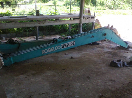 บูมยาว KOBELCO 200 MACK 6ยาว16 เมตรกระบอกยก+ปุ้งกี๋