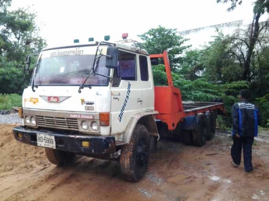 รถ 10 ล้อ HINO จ้าวอินทรีย์