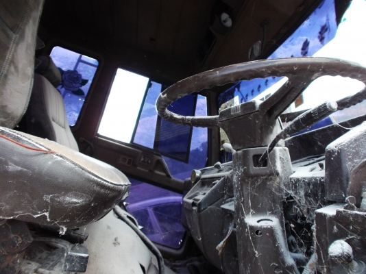 ขายรถสิบล้อหลงFN215Kหัวลาค1หัว5หางยาว10เมตรสูง1.ม80