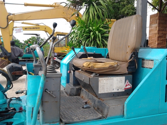 ลดราคาขายถูกสุด 225,000  KOBELCO SK024 มีอินวอยและใบแจ้งจำหน่าย