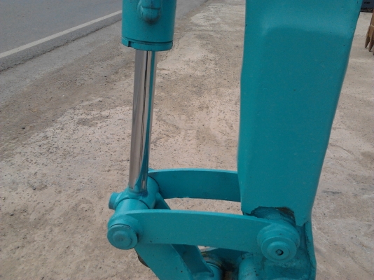 ลดราคาขายถูกสุด 225,000  KOBELCO SK024 มีอินวอยและใบแจ้งจำหน่าย