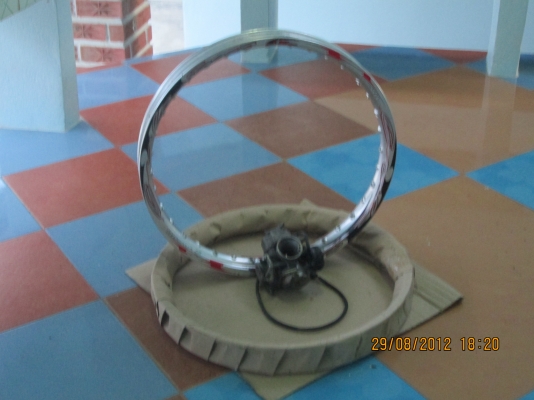 ขายล้อรถเครื่องล้อใหม่ออกจากกล่องเเละคาบูเเท้ฮอนด้าคลิก