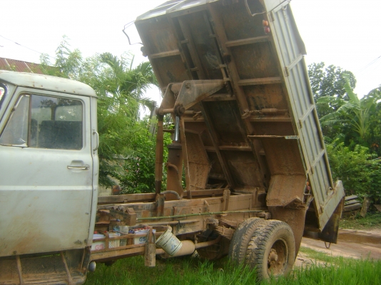 รถดั้ม หัวยาว