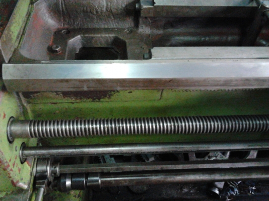 เครื่องกลึง VICTOR