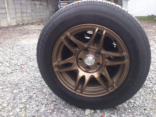 ขายแม็กน้ำตาลไหม้ 5รู114.3 ใส่ วีโก้ ไทรทันได้ พร้อมยางบริสโตร์205/65R15 ยางปี12 ดอกยางสวยๆเท่ากัน 1 ชุด