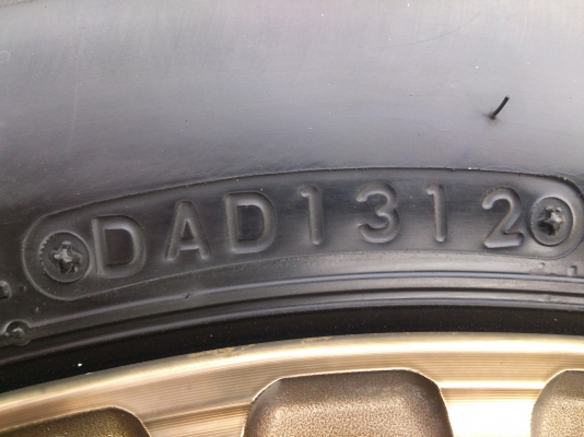 ขายแม็กน้ำตาลไหม้ 5รู114.3 ใส่ วีโก้ ไทรทันได้ พร้อมยางบริสโตร์205/65R15 ยางปี12 ดอกยางสวยๆเท่ากัน 1 ชุด