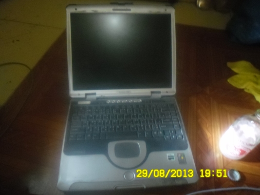 ขายโนทบุ๊คเก่าๆหน่อยครับถูกๆ ขายโนทบุ๊คเก่าๆหน่อยครับถูกๆ