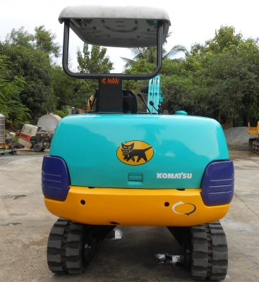 ขายรถขุด KOMUTSU PC 25-1รุ่นพิเศษใบมีดปรับได้ 4 ทิศทาง สภาพสวย
