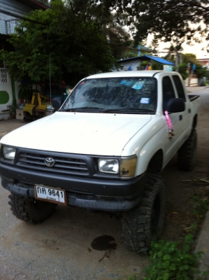 ขายtoyota  tiger 4wd เครื่อง  vigo2500