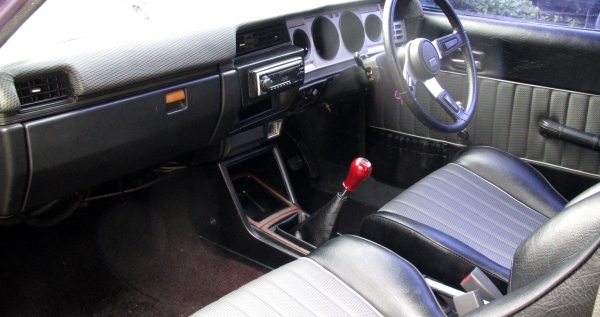 ขาย B310 3ประตู ภายในใหม่ เครื่องนิ่ง ช่วงล่างทำใหม่หมด พร้อมโอน