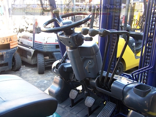 ขาย รถโฟล์คลิฟท์ KOMATSU รุ่น FD30HT-12