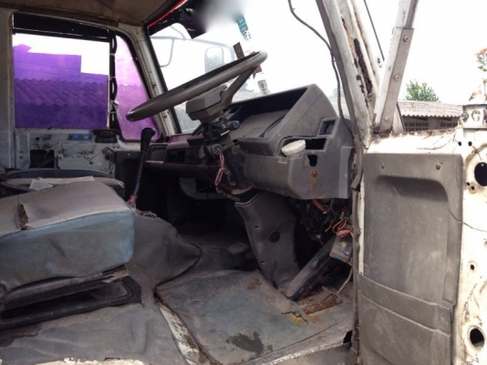 รถนิตสัน 6 ล้อ ตู้เย็น 160 แรงม้า สนใจติดต่อ 081 - 6079515 รถนิตสัน 6 ล้อ ตู้เย็น 160 แรงม้า สนใจติดต่อ 081 - 6079515