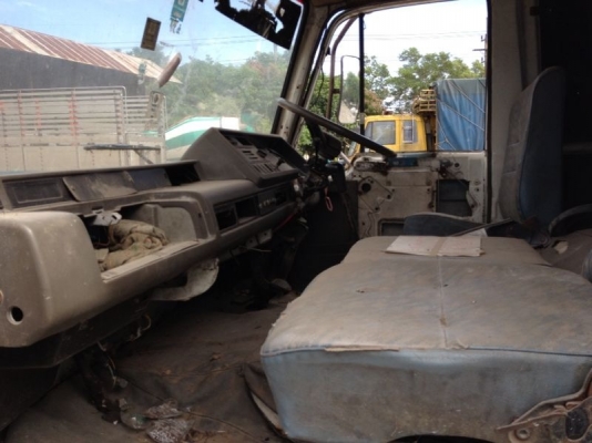 รถนิตสัน 6 ล้อ ตู้เย็น 160 แรงม้า สนใจติดต่อ 081 - 6079515 รถนิตสัน 6 ล้อ ตู้เย็น 160 แรงม้า สนใจติดต่อ 081 - 6079515