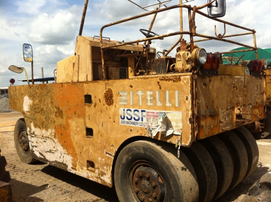 ขายด่วนรถบดล้อยาง9ล้อSAKAI TS150 ทำสี ตรวจเช็คพร้อมใช้ เล่มทะเบียน