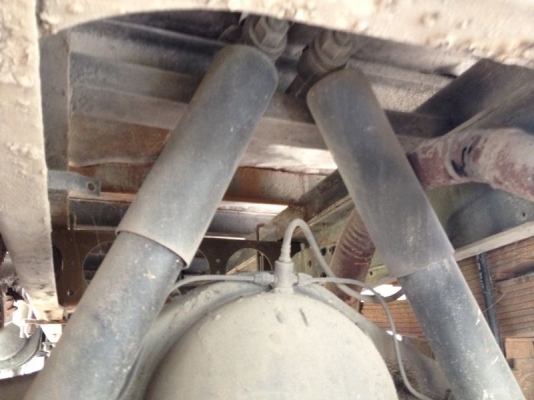 รถอิซูซุ 6 ล้อดั้ม FC4J 150 แรงม้า ปี 49    สนใจติดต่อ 081 - 6079515