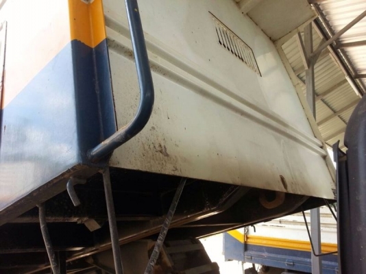 รถอิซูซุ 6 ล้อดั้ม FC4J 150 แรงม้า ปี 49    สนใจติดต่อ 081 - 6079515