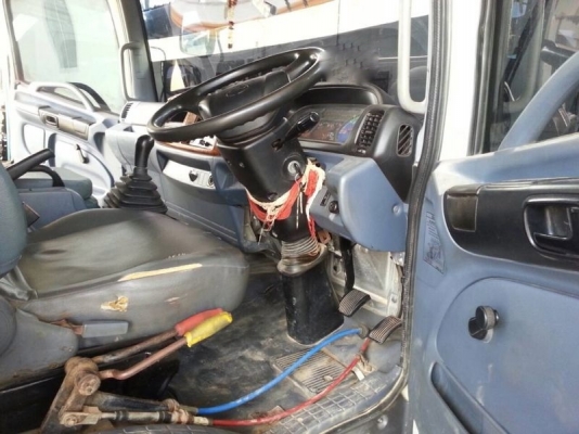 รถอิซูซุ 6 ล้อดั้ม FC4J 150 แรงม้า ปี 49    สนใจติดต่อ 081 - 6079515