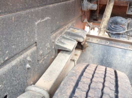 รถอิซูซุ 6 ล้อดั้ม FC4J 150 แรงม้า ปี 49    สนใจติดต่อ 081 - 6079515