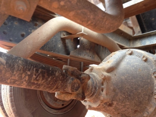 รถอิซูซุ 6 ล้อดั้ม FC4J 150 แรงม้า ปี 49    สนใจติดต่อ 081 - 6079515