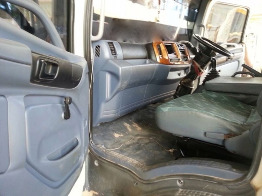 รถอิซูซุ 6 ล้อดั้ม FC4J 150 แรงม้า ปี 49    สนใจติดต่อ 081 - 6079515