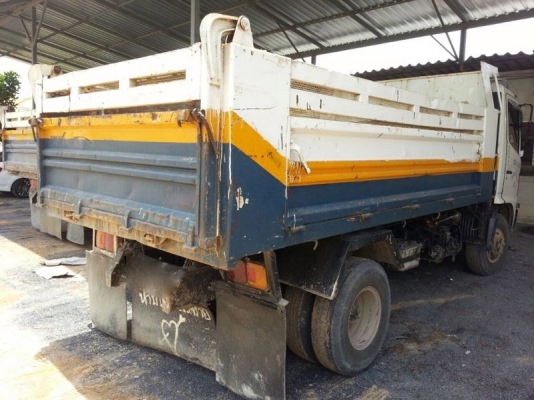 รถอิซูซุ 6 ล้อดั้ม FC4J 150 แรงม้า ปี 49    สนใจติดต่อ 081 - 6079515