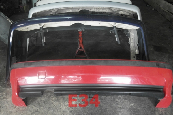 ขายกันชนหลัง BMW E36 นกแก้ว มีหลายอันให้เลือก จากญี่ปุ่น สภาพสวยมาก