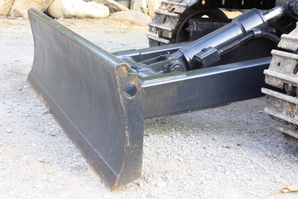 ขายแม็กโคร TAKEUCHI TB027 (เทียบเท่า KOMATSU PC25) มือสองญี่ปุ่นแท้ๆ สภาพดี รถพร้อมใช้งาน ติดต่อ 086-775-7900