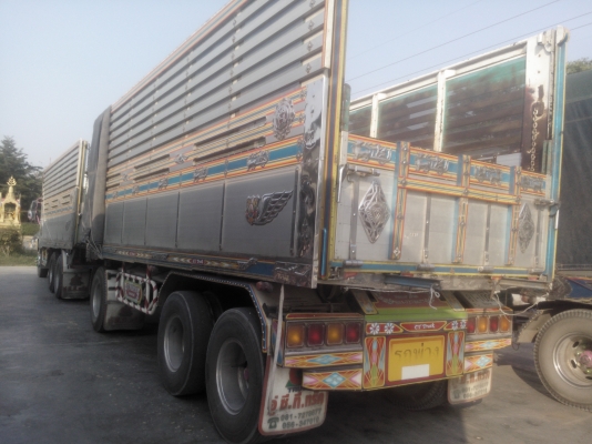 ขายรถอีซุซุเด๊กก้า 320 เม๊กโลดปี51 แม่ลูกดั้มลูกสามเพลา