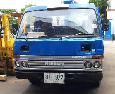 ขายรถนิสสัน6ล้อติดเครน2ตัน