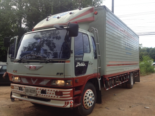 ขาย FF3H ตู้แห้ง เครื่อง H07D 195แรง ตู้แห้ง 7.2เมตร รถสวยมากๆ เจ้าของมือเดียวใช้มาดี ไม่มีผุ ไม่มีเฉี่ยวชน ตามรูป