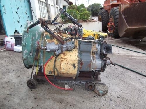 เกียร์ฟูเล่อvolvo พร้อม PTO ของติดตัว เป็นรุ่นตบคันเกียร์ low-high ที่เพลตตีสวีเดน