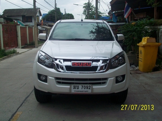 NEW D-MAX HI-LANDER 2.5 Z DVD 4ประตู สีขาวมุกสภาพใหม่ ไม่ใช้ภาษีรถคันแรก