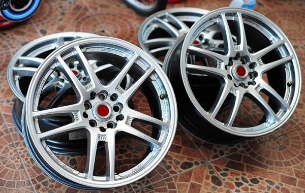 แม็ก 17 Lenso Super light  5/114, 5/100