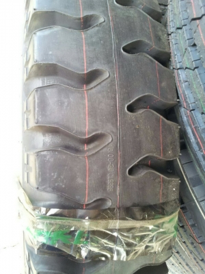 ยางเรเดียลรถบรรทุก West Lake ขนาด 1000R-20 ราคาชุดละ 7,700 บาท
