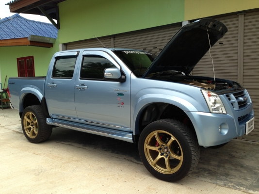 ขายรถกระบะ ISUZU D-MAX HILANDER 2.5 4 ประตู สีฟ้า ปี 2007