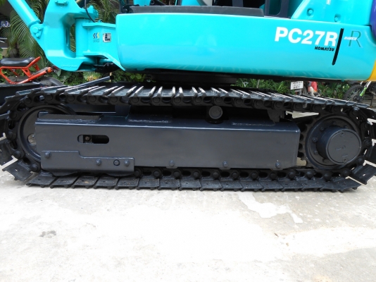 ขายรถขุดเล็ก KOMUTSU PC  27 R-8 เก่านอกปรับสภาพแล้ว