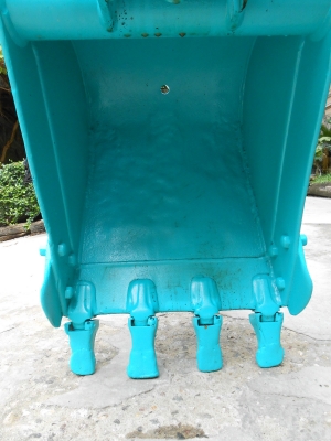 ขายรถขุดเล็ก KOMUTSU PC  27 R-8 เก่านอกปรับสภาพแล้ว